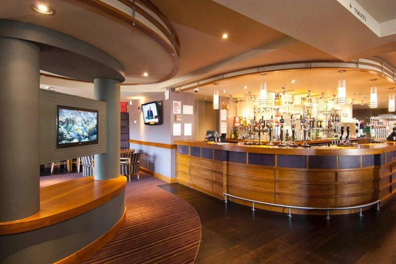Premier Inn Newton Abbot Esterno foto