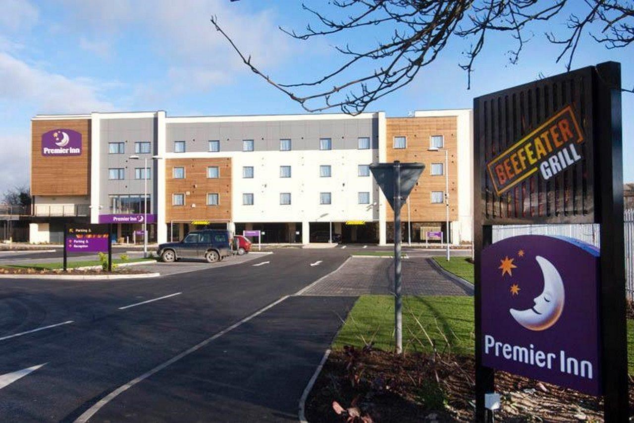 Premier Inn Newton Abbot Esterno foto